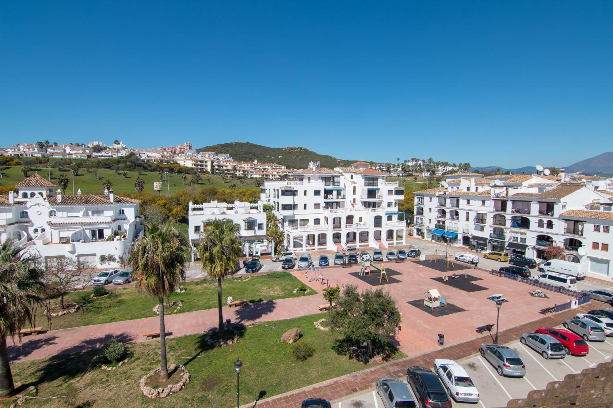 2233-Lovely 2 Bedrooms On The Beach, Pool And Port Manilva Exteriér fotografie